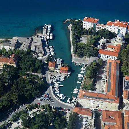 Prokonzul 2Br Apartment In Old Town Zadar Exterior photo